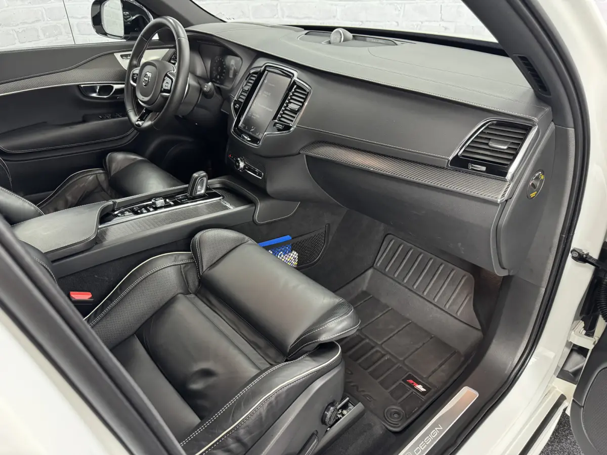 2.0 T8 PHEV AWD R-Design B&W Luchtvering Trekhaak HUD Pilot Assist Polestar Engineered