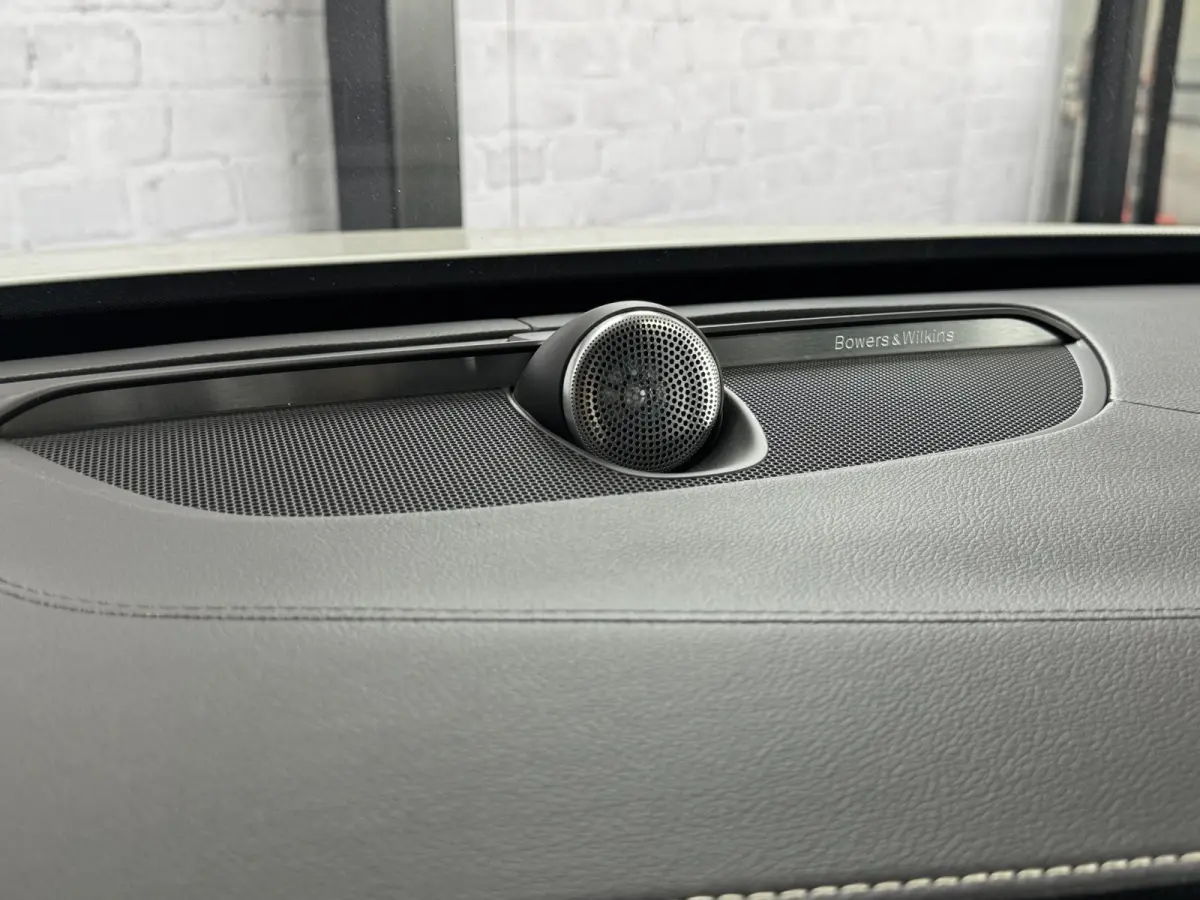 2.0 T8 PHEV AWD R-Design B&W Luchtvering Trekhaak HUD Pilot Assist Polestar Engineered