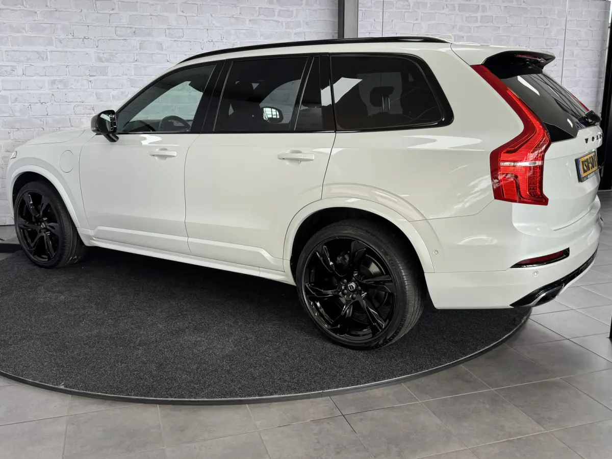 2.0 T8 PHEV AWD R-Design B&W Luchtvering Trekhaak HUD Pilot Assist Polestar Engineered