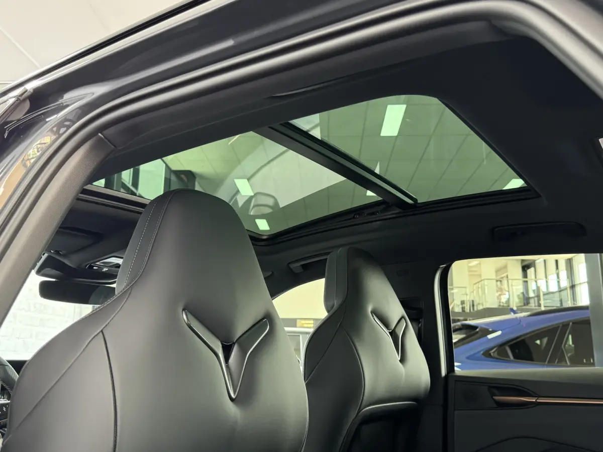 1.5 TSI e-Hybrid Pano Trekhaak Sennheiser HUD 360camera