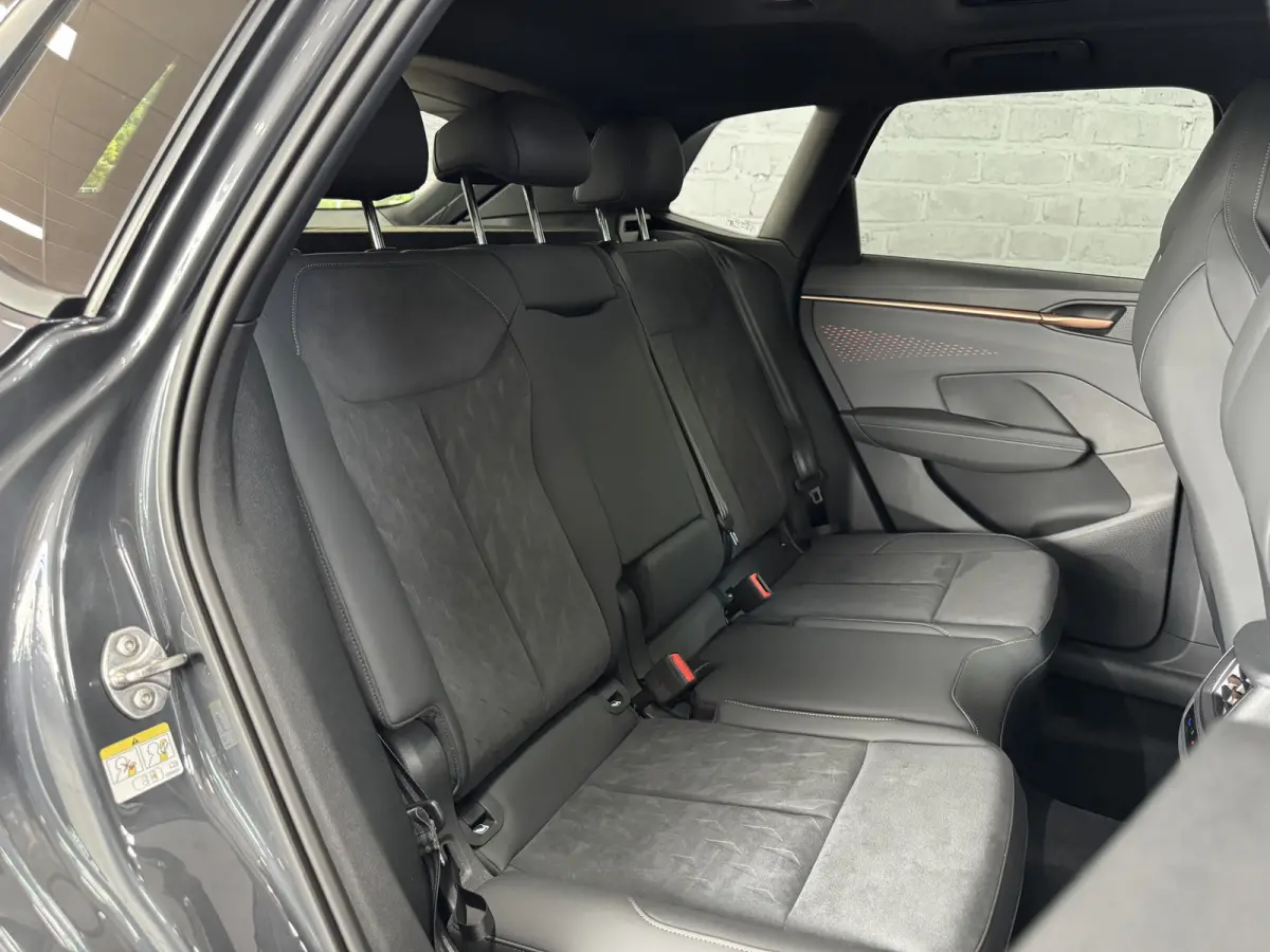 1.5 TSI e-Hybrid Pano Trekhaak Sennheiser HUD 360camera