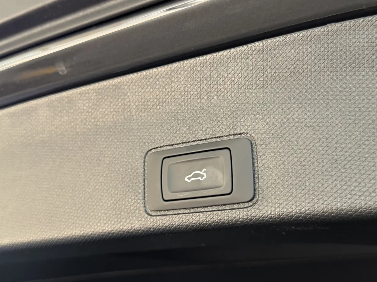 1.5 TSI e-Hybrid Pano Trekhaak Sennheiser HUD 360camera