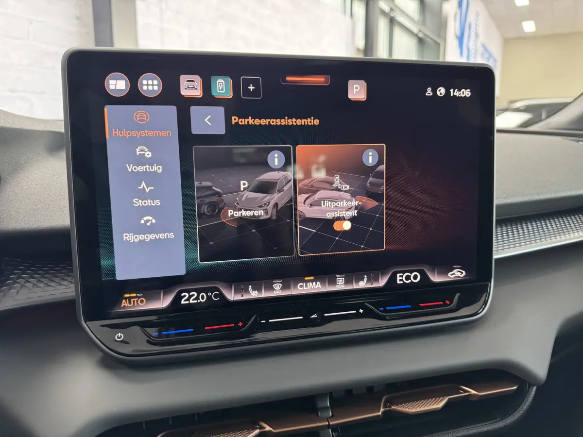 1.5 TSI e-Hybrid Pano Trekhaak Sennheiser HUD 360camera