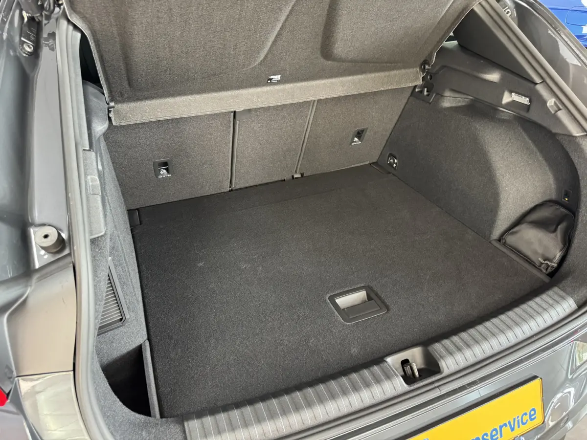 1.5 TSI e-Hybrid Pano Trekhaak Sennheiser HUD 360camera