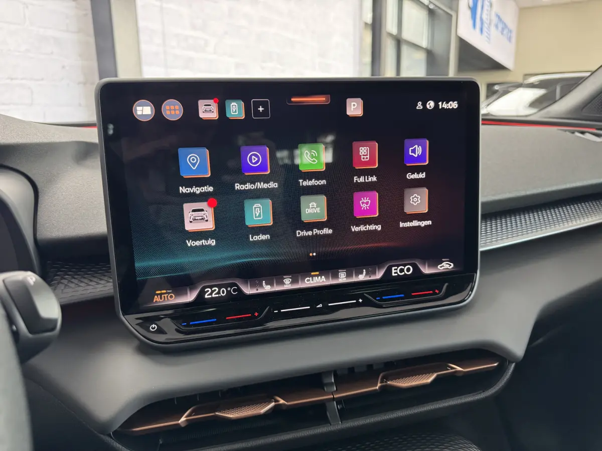 1.5 TSI e-Hybrid Pano Trekhaak Sennheiser HUD 360camera