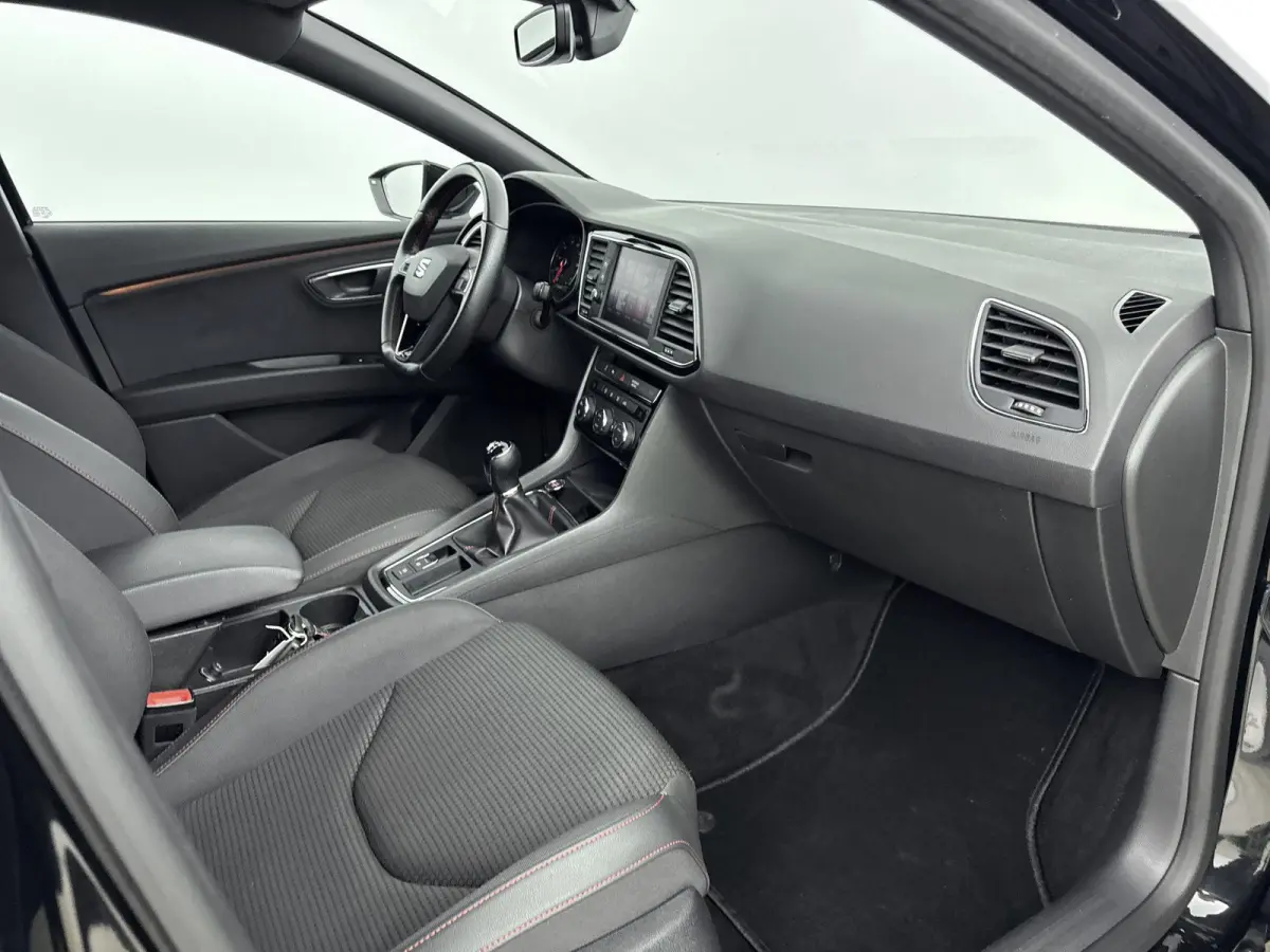 1.0 TSI FR Business Intense | CAMERA | CLIMATE CONTROL | CRUISE CONTROL | KEYLESS | APPLE CARPLAY / ANDROID AUTO | PARKEERSENSOREN |