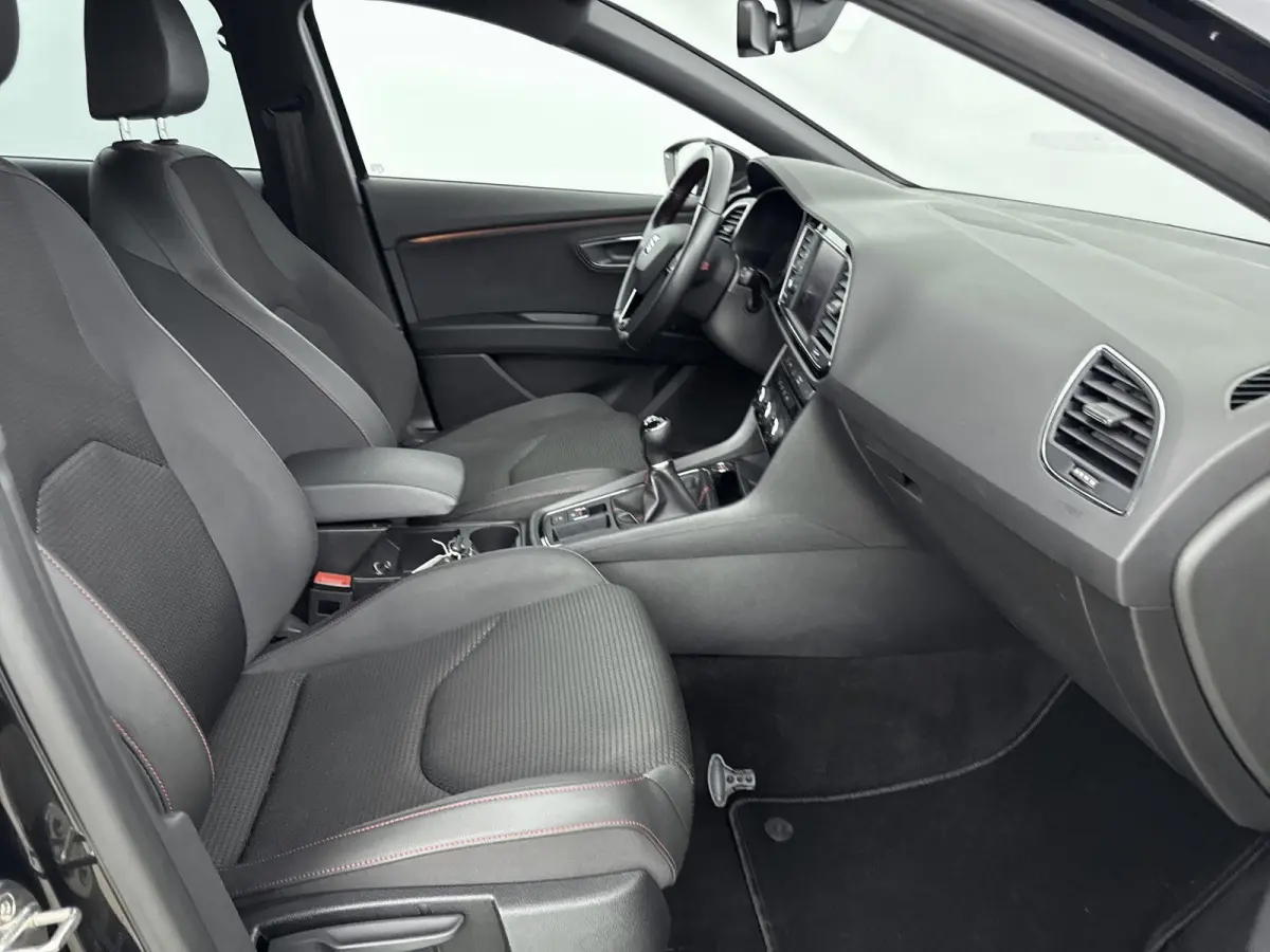 1.0 TSI FR Business Intense | CAMERA | CLIMATE CONTROL | CRUISE CONTROL | KEYLESS | APPLE CARPLAY / ANDROID AUTO | PARKEERSENSOREN |