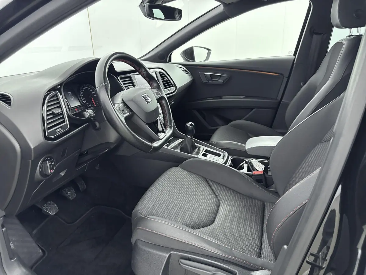 1.0 TSI FR Business Intense | CAMERA | CLIMATE CONTROL | CRUISE CONTROL | KEYLESS | APPLE CARPLAY / ANDROID AUTO | PARKEERSENSOREN |