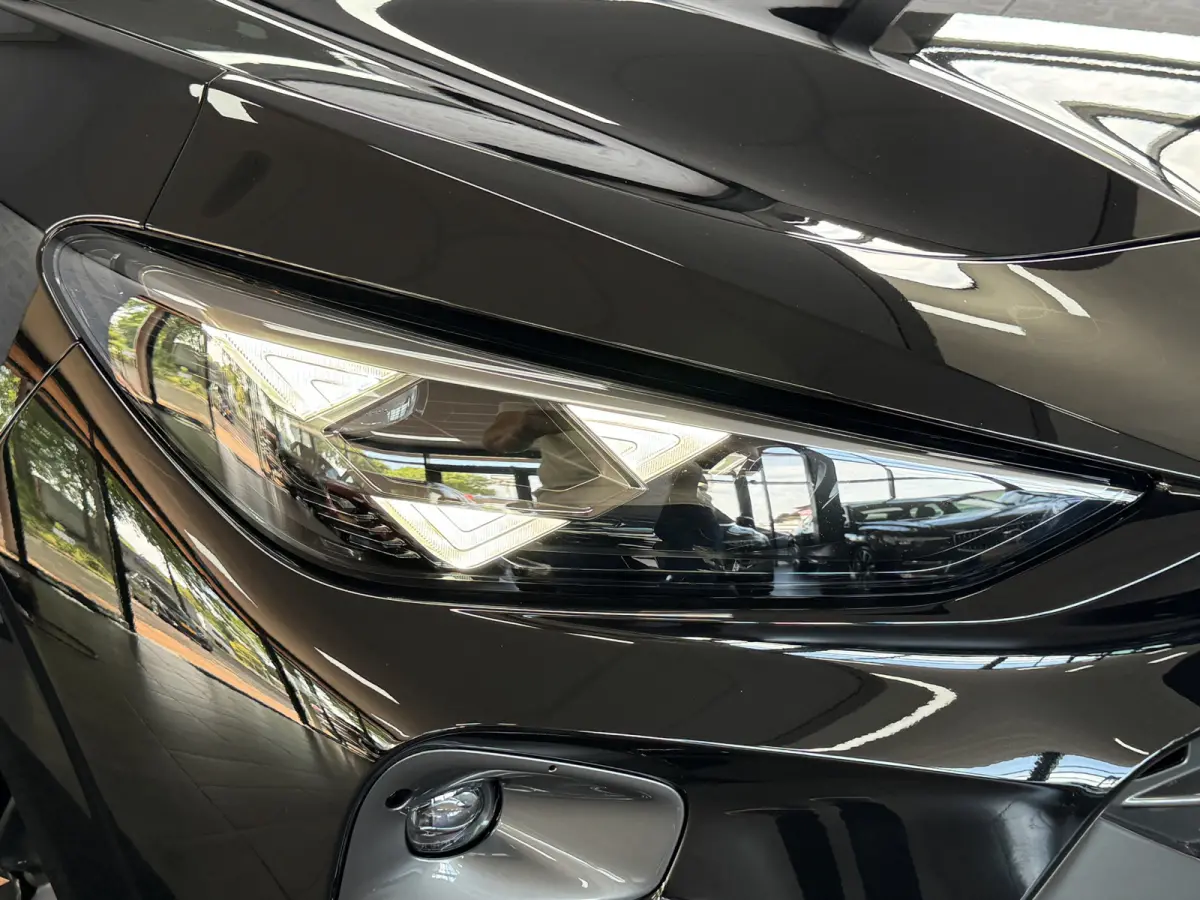1.5 TSI e-Hybrid Pano Trekhaak Sennheiser HUD 360camera