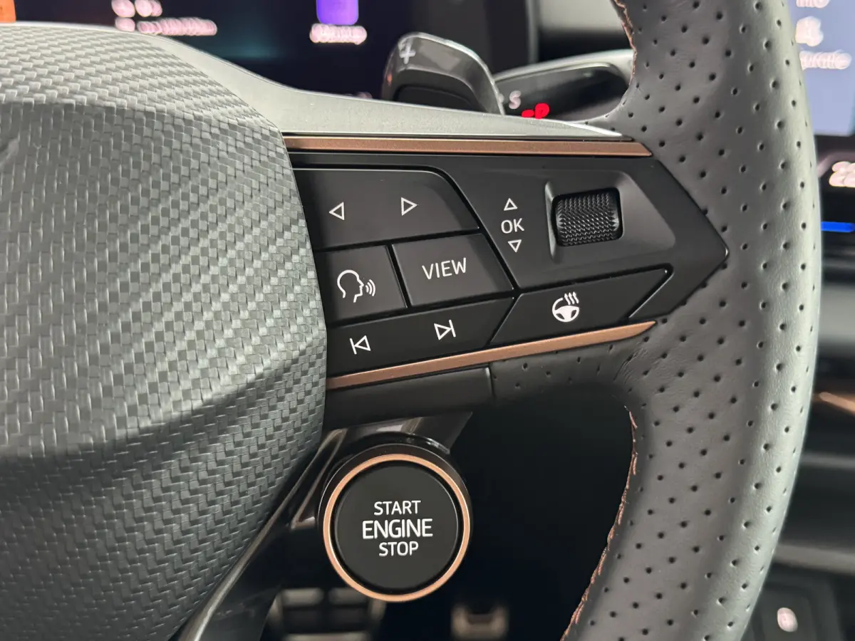 1.5 TSI e-Hybrid Pano Trekhaak Sennheiser HUD 360camera