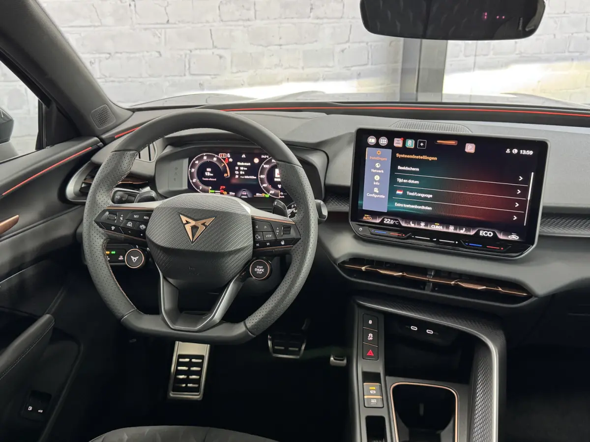 1.5 TSI e-Hybrid Pano Trekhaak Sennheiser HUD 360camera