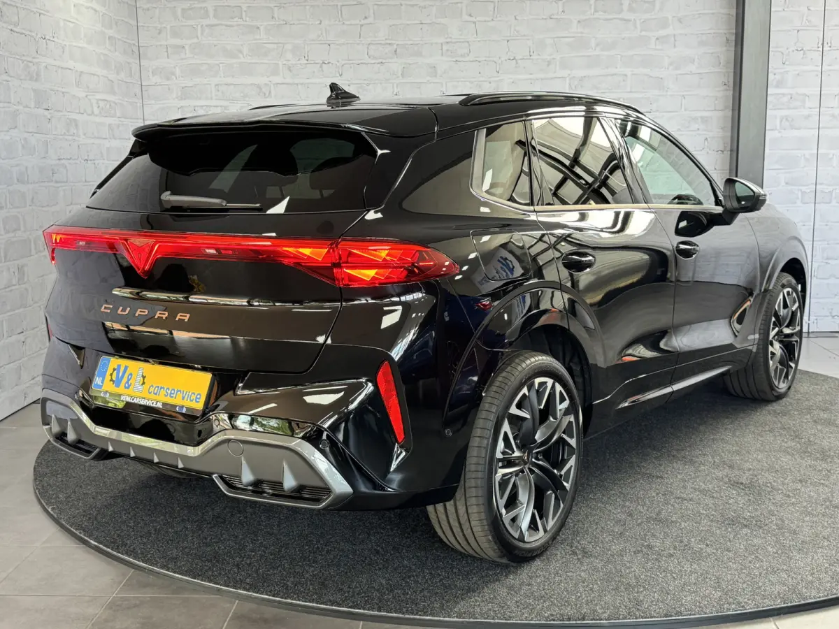1.5 TSI e-Hybrid Pano Trekhaak Sennheiser HUD 360camera