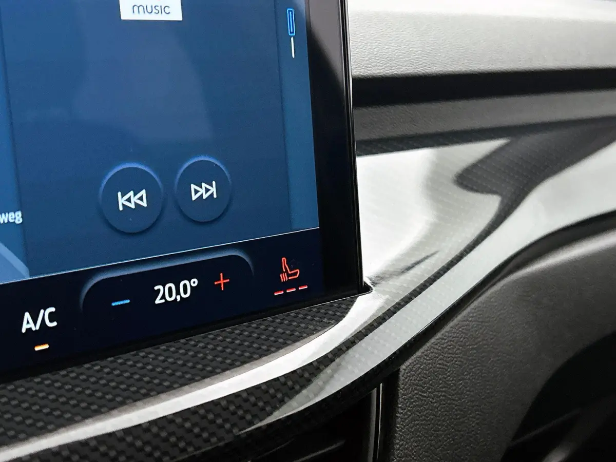1.0 EcoBoost Hybrid ST Line X CAMERA | NAVI & CARPLAY | AD-CRUISE | WINTER-PACK