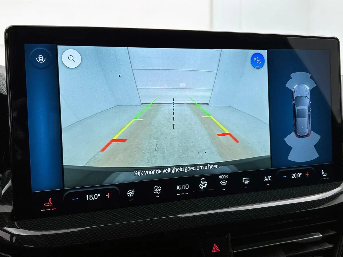 1.0 EcoBoost Hybrid ST Line X CAMERA | NAVI & CARPLAY | AD-CRUISE | WINTER-PACK