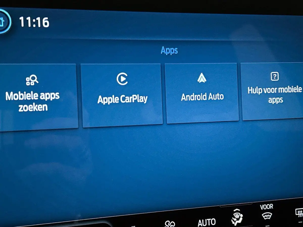 1.0 EcoBoost Hybrid ST Line X CAMERA | NAVI & CARPLAY | AD-CRUISE | WINTER-PACK
