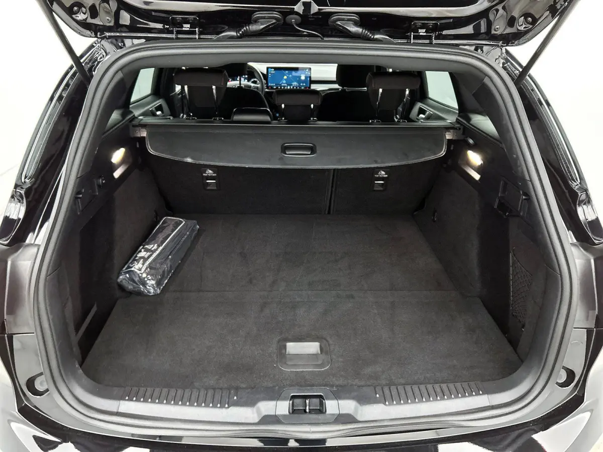 1.0 EcoBoost Hybrid ST Line X CAMERA | NAVI & CARPLAY | AD-CRUISE | WINTER-PACK