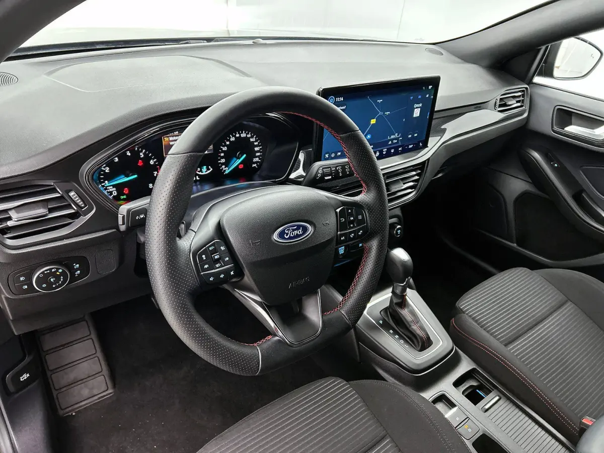 1.0 EcoBoost Hybrid ST Line X CAMERA | NAVI & CARPLAY | AD-CRUISE | WINTER-PACK
