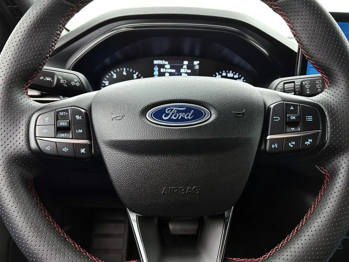 1.0 EcoBoost Hybrid ST Line X CAMERA | NAVI & CARPLAY | AD-CRUISE | WINTER-PACK