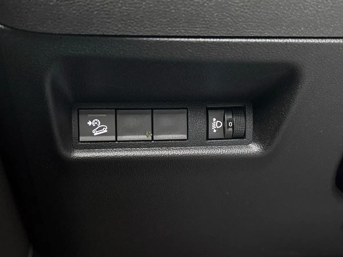 1.2 Longitude CARPLAY-NAVI | CLIMA | CRUISE