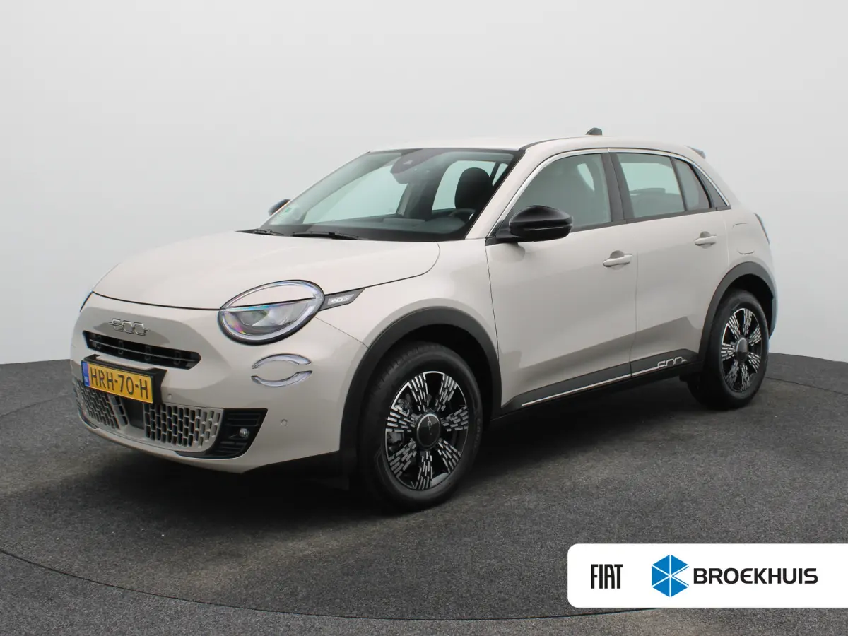 1.2 Hybrid Urban | Automaat | 17" LMV | PDC V+A | Camera | Clima | Stoelverwarming |