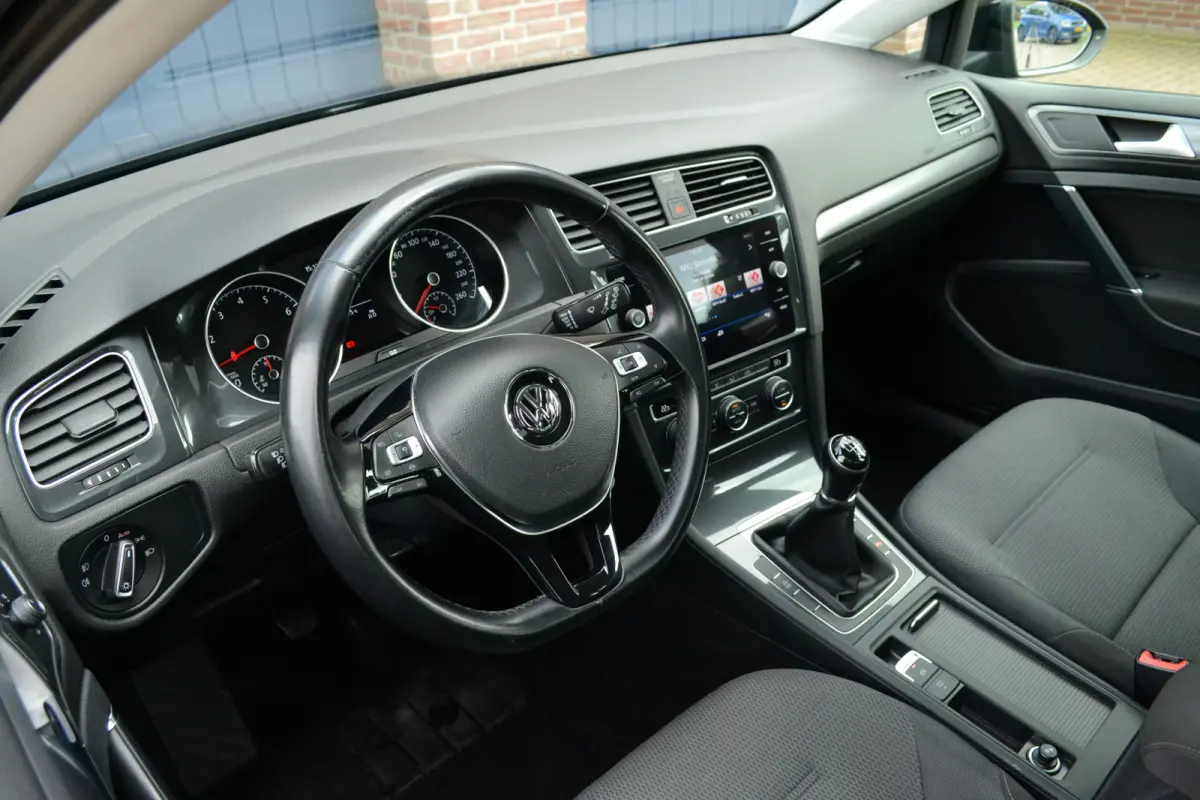 1.0 TSI Comfortline | Trekhaak | PDC | Adaptieve Cruise | Carplay/Android Auto | Navigatie