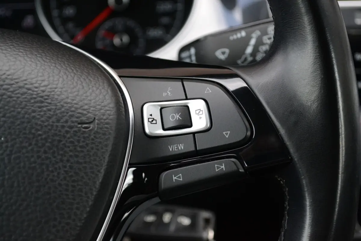 1.0 TSI Comfortline | Trekhaak | PDC | Adaptieve Cruise | Carplay/Android Auto | Navigatie