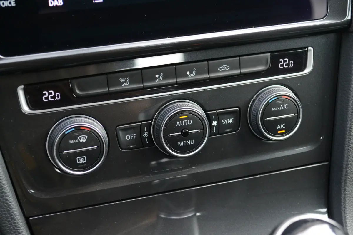 1.0 TSI Comfortline | Trekhaak | PDC | Adaptieve Cruise | Carplay/Android Auto | Navigatie