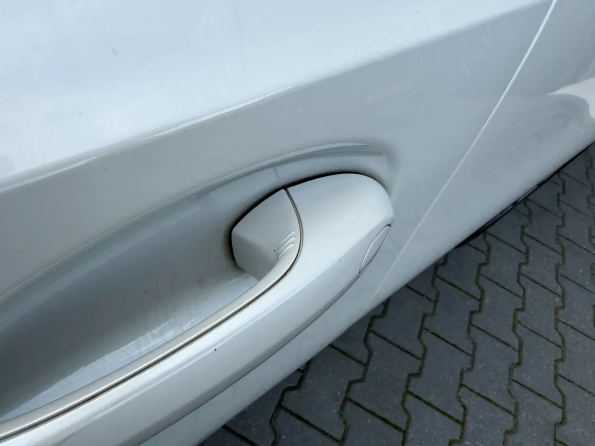 330e xDrive High Executive LASER Panoramadak trekhaak
