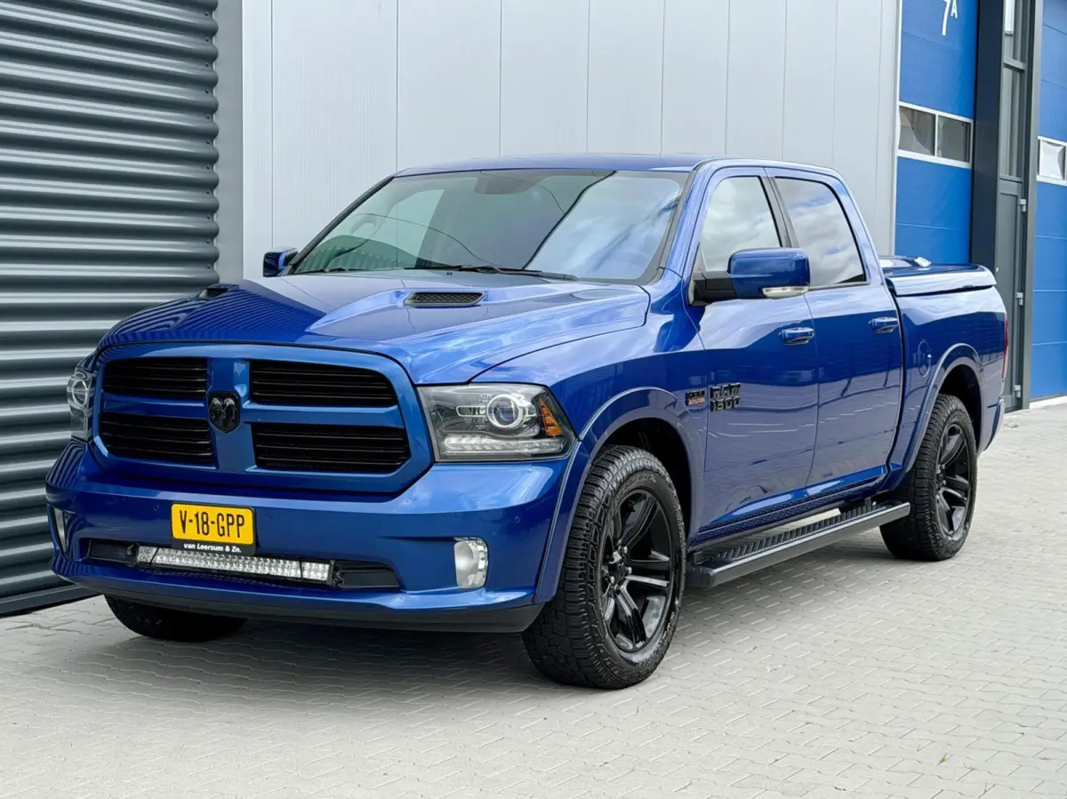 1500 4X4 5.7 V8 4x4 Crew Cab 5'7 Rebel
