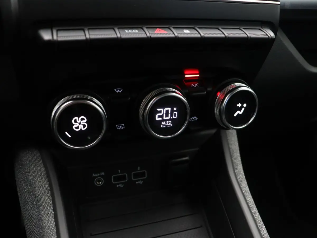 R135 Intens 52 kWh | Achteruitrijcamera | Navigatie | Cruise control | LED verlichting | Dodehoek detectie | Parkeersensoren |
