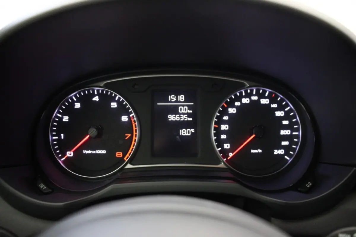 1.0 TFSI 5 Deurs - Cruise, Lichtmetalen Velgen, Getint Glas