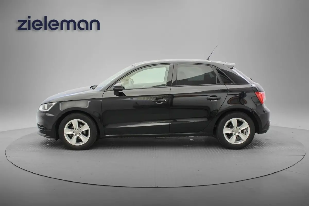 1.0 TFSI 5 Deurs - Cruise, Lichtmetalen Velgen, Getint Glas