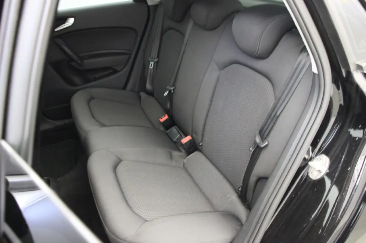 1.0 TFSI 5 Deurs - Cruise, Lichtmetalen Velgen, Getint Glas