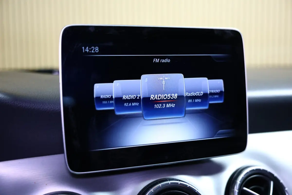 180 AMG AUTOM AVM CAMERA PDC BT '19