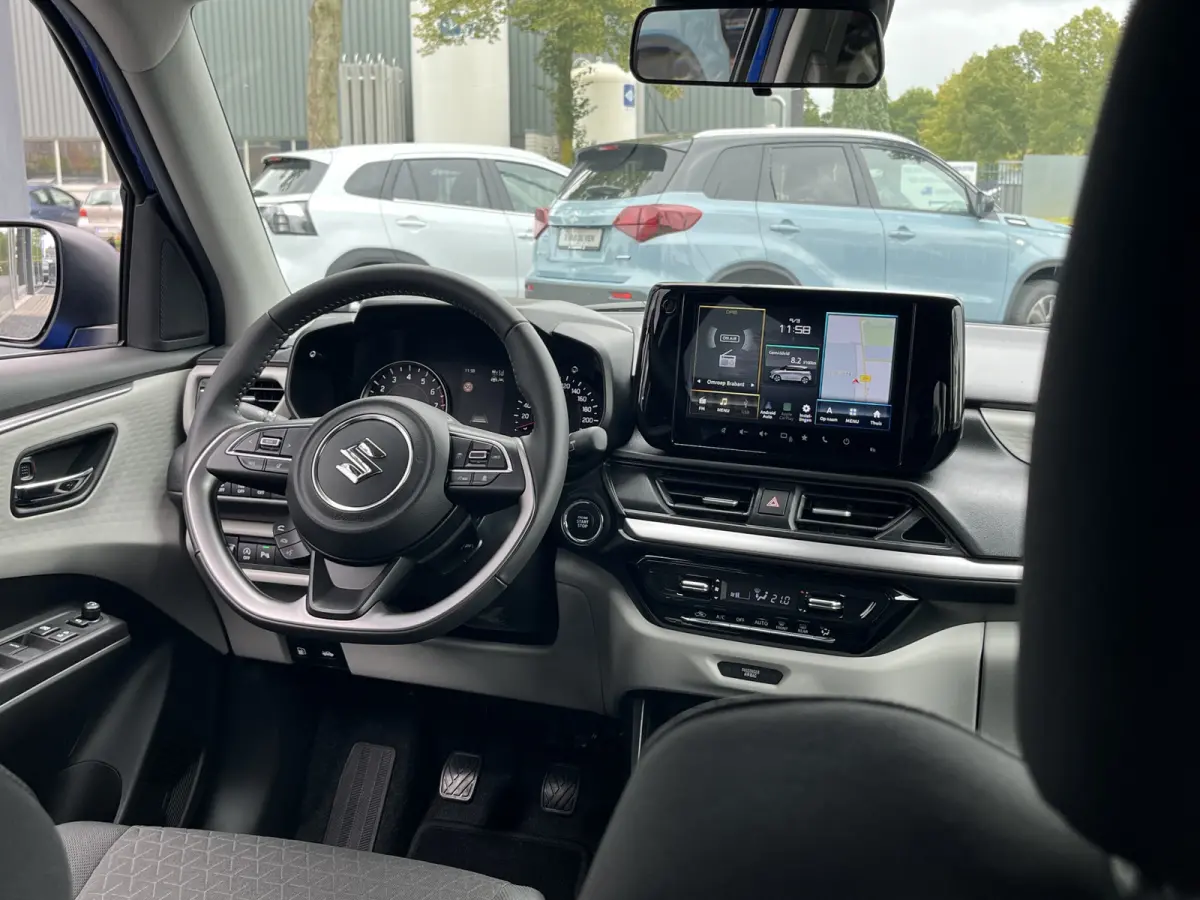 1.2 Smart Hybrid Style CVT Automaat | In meerdere kleuren leverbaar | €2.200,- voordeel | Adapt. Cruise | Camera | Stoelverwarming | 16'' | Dodehoek | Carplay/Android Auto | Smart Entry |