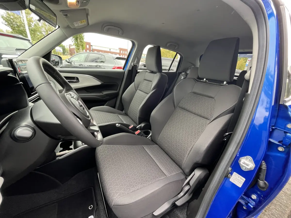 1.2 Smart Hybrid Style CVT Automaat | In meerdere kleuren leverbaar | €2.200,- voordeel | Adapt. Cruise | Camera | Stoelverwarming | 16'' | Dodehoek | Carplay/Android Auto | Smart Entry |