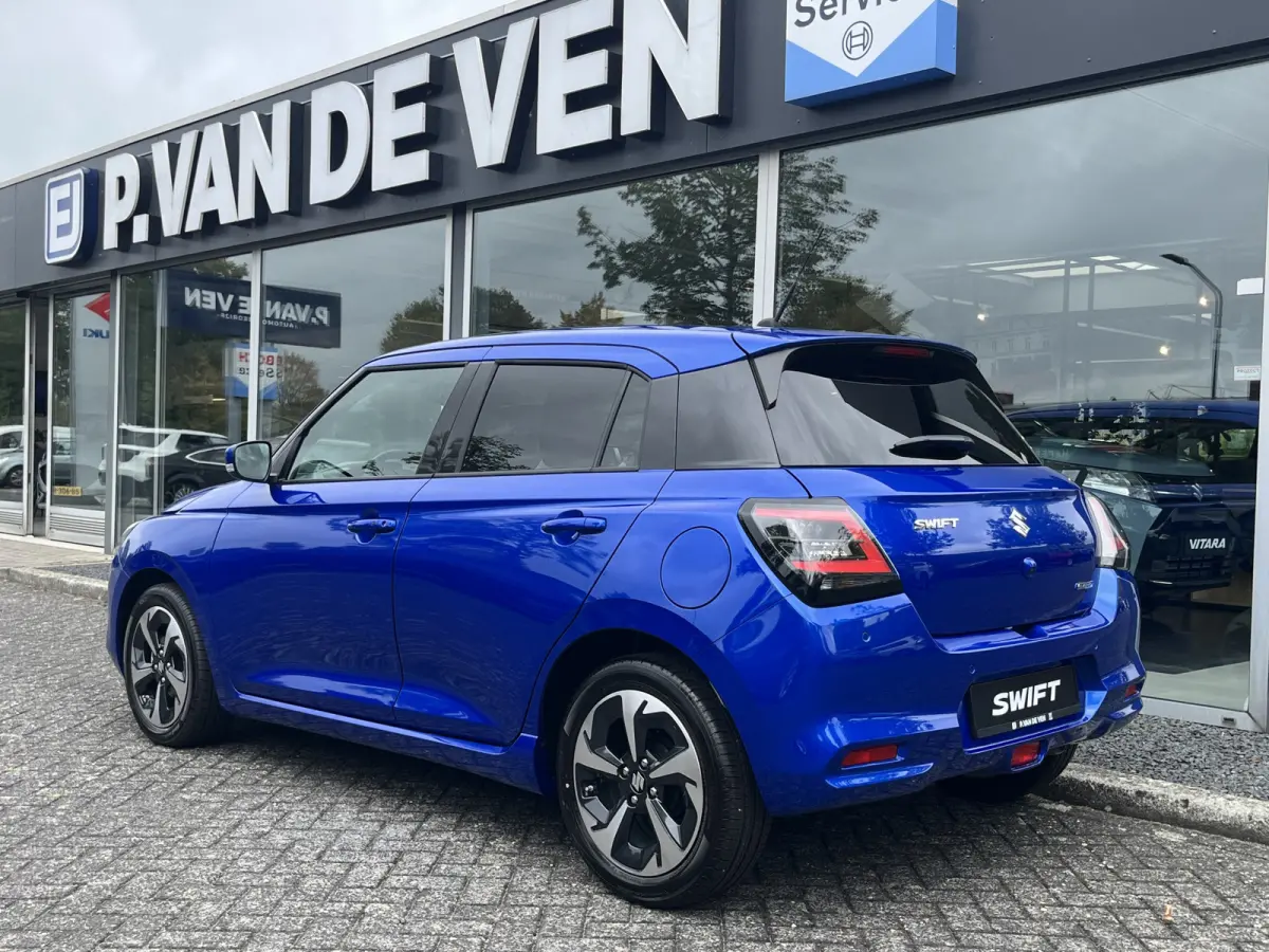 1.2 Smart Hybrid Style CVT Automaat | In meerdere kleuren leverbaar | €2.200,- voordeel | Adapt. Cruise | Camera | Stoelverwarming | 16'' | Dodehoek | Carplay/Android Auto | Smart Entry |