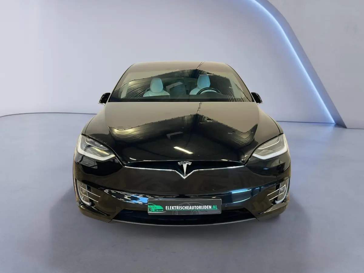 P90D Performance 7p.|AUTOPILOT|LUCHTVERING|INRUIL MOGELIJK!