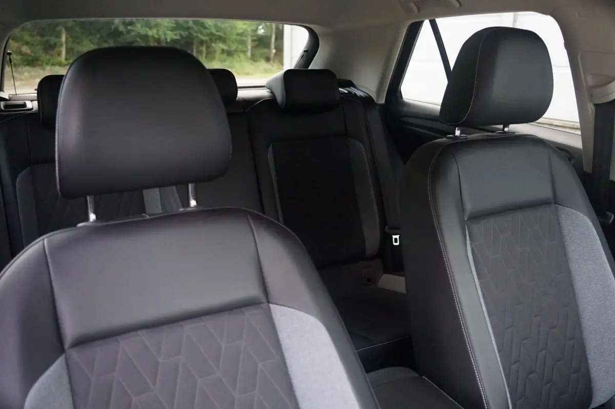 1.0 TSI 115pk Life Edition | Side Assist | Navigatie | Travel Assist