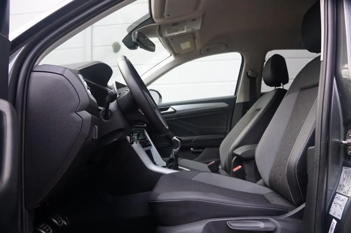 1.0 TSI 115pk Life Edition | Side Assist | Navigatie | Travel Assist