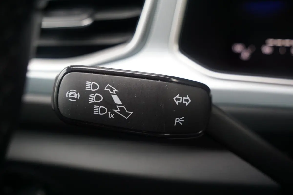 1.0 TSI 115pk Life Edition | Side Assist | Navigatie | Travel Assist