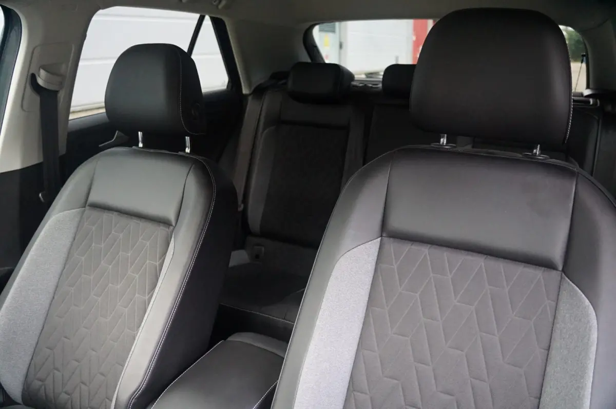 1.0 TSI 115pk Life Edition | Side Assist | Navigatie | Travel Assist