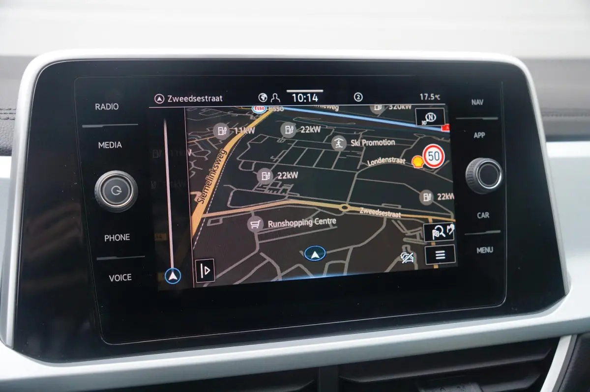 1.0 TSI 115pk Life Edition | Side Assist | Navigatie | Travel Assist