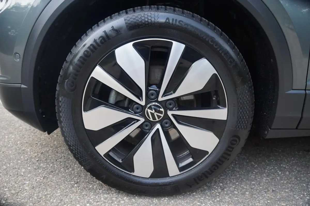 1.0 TSI 115pk Life Edition | Side Assist | Navigatie | Travel Assist