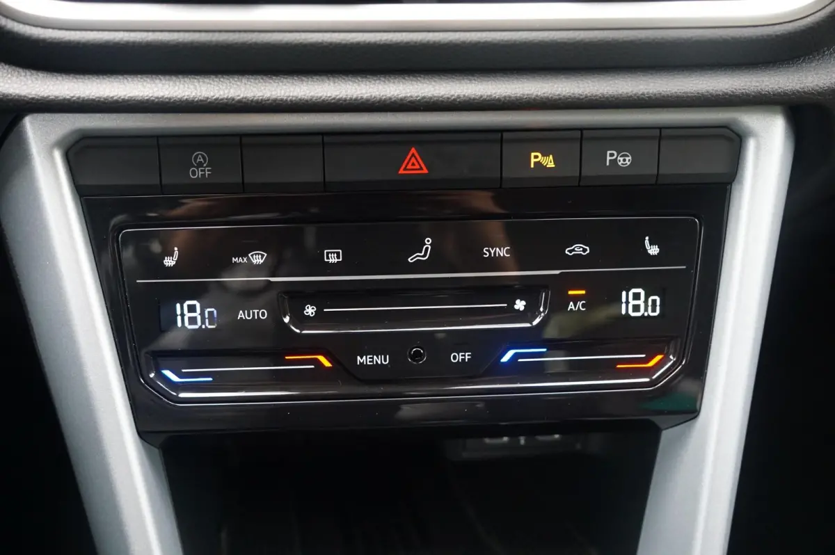 1.0 TSI 115pk Life Edition | Side Assist | Navigatie | Travel Assist