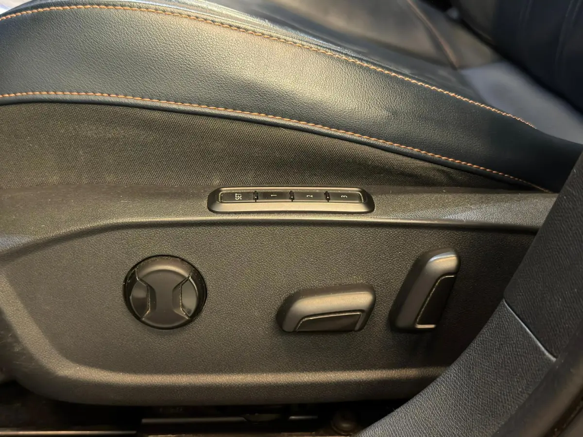 2.0 TDI / Pano / Memory / ACC