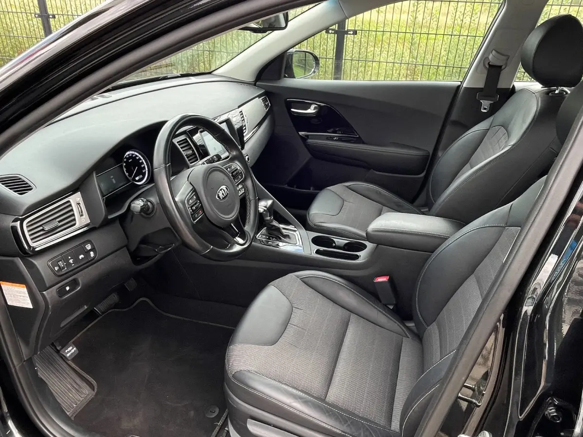 1.6 GDi Hybrid DynamicLine | Camera | PDC | Carplay | Cruise Control |