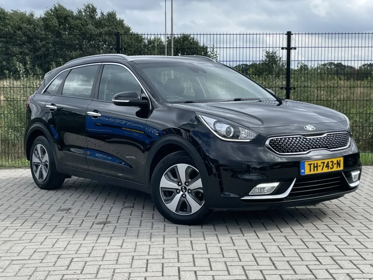 1.6 GDi Hybrid DynamicLine | Camera | PDC | Carplay | Cruise Control |