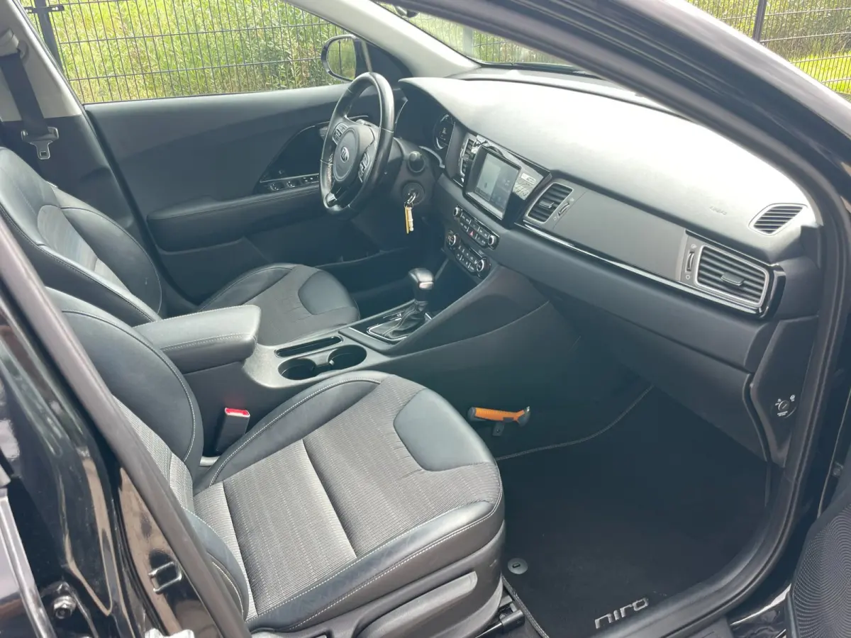 1.6 GDi Hybrid DynamicLine | Camera | PDC | Carplay | Cruise Control |
