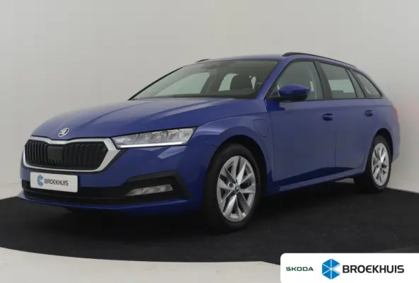 1.4 TSI iV PHEV Business Edition 204 pk | Trekhaak | SOH 97% | Climate control | Keyless start | Apple carplay android auto | Parkeersensoren | DAB | LED | 17"LMV